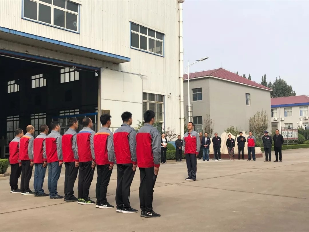 關(guān)心國防建設(shè)，信川重在行動！