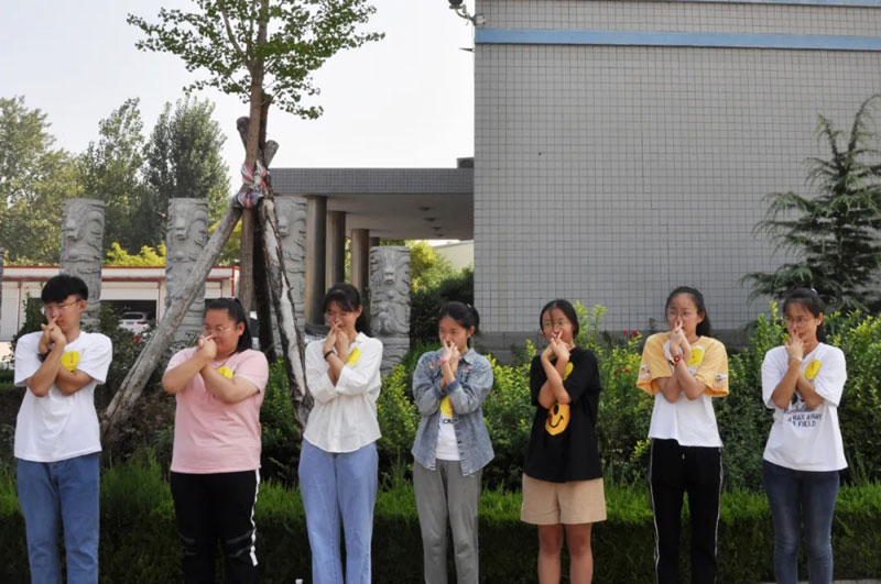 熱烈祝賀信川機(jī)械職工子弟金榜題名！